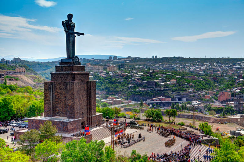 Монумент «Мать Армения»
